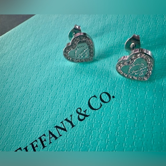 Tiffany & Co Mini Silver Heart Crystals Return 925 Stud Earrings - Picture 1 of 9